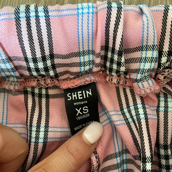 Pink Pants - Picture 2 of 3